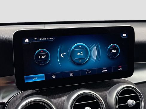 Used 2021 Mercedes-Benz GLC 300 GLC 300 image 39