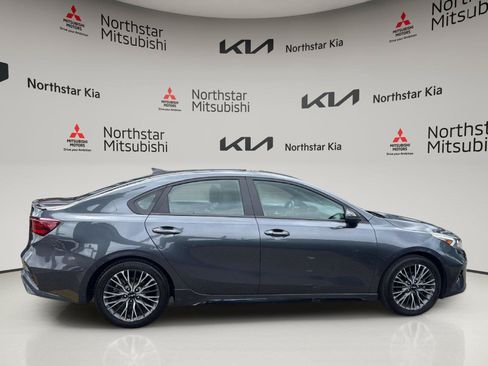 Used 2023 Kia Forte GT-Line w/ GT-Line Premium Package FWD image 9