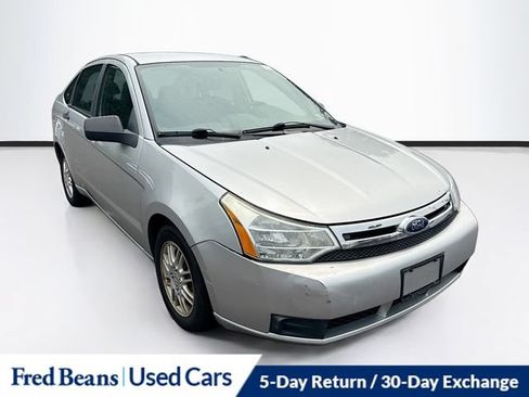 Used 2011 Ford Focus SE w/ 201A Rapid Spec Order Code FWD image 1