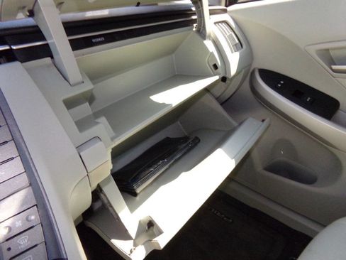 Used 2012 Toyota Prius Three image 55