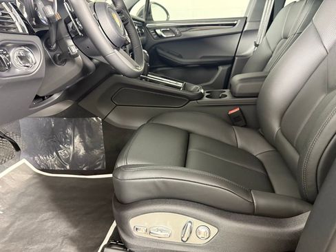 New 2026 Porsche Macan Turbo image 29
