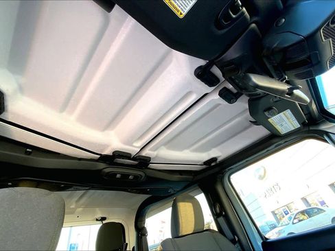 Used 2024 Jeep Wrangler Sport S image 14