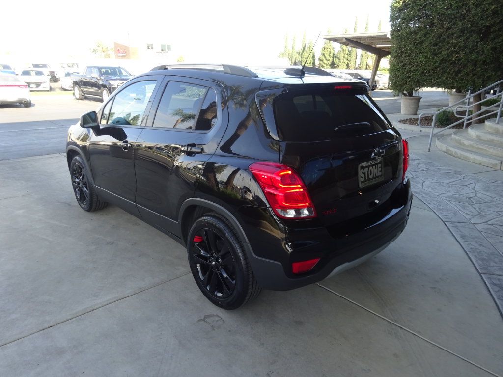 Certified 2020 Chevrolet Trax LT w/ Redline Edition FWD image 5