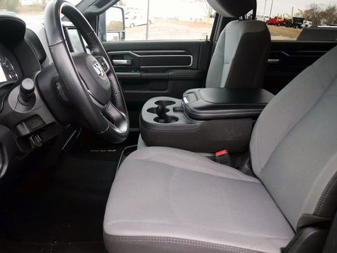 Used 2024 RAM 2500 Big Horn w/ Bed Utility Group image 14