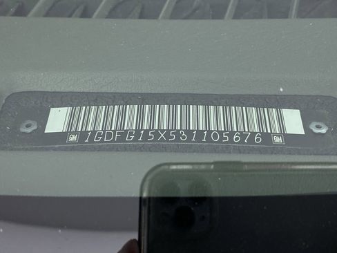 Used 2003 GMC Savana 1500 w/ Preferred Equipment Group 3 image 13