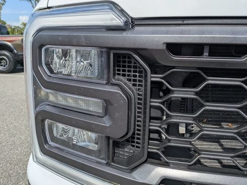 Used 2023 Ford F350 XLT w/ XLT Premium Package AWD/4WD image 9