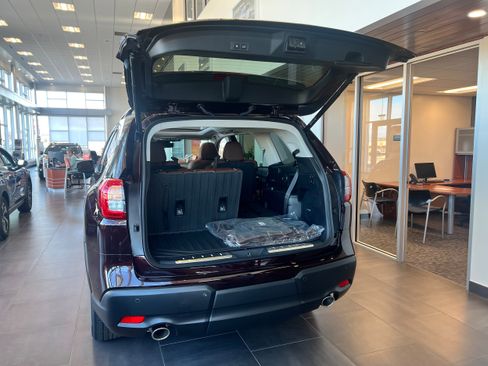 New 2025 Subaru Ascent Touring w/ Popular Package #2 image 4