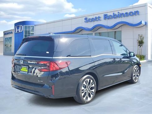 Used 2025 Honda Odyssey Elite image 4