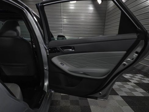 Used 2019 Toyota Avalon Limited w/ Advanced Safety Package image 35