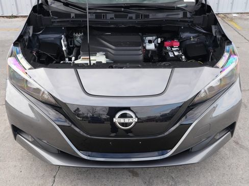 Used 2025 Nissan Leaf S image 6