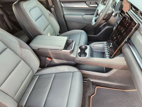 Used 2026 GMC Terrain AT4 w/ Convenience Package III image 17