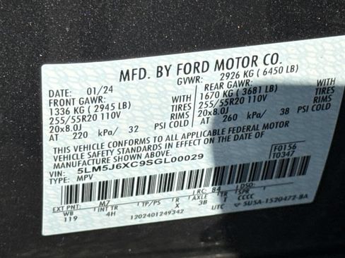 Used 2025 Lincoln Aviator AWD w/ Equipment Group 101A image 34