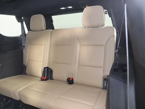 Used 2021 Chevrolet Tahoe Premier w/ Premium Package image 50