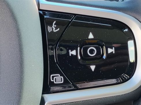 New 2026 Volvo XC90 B6 Ultra image 15