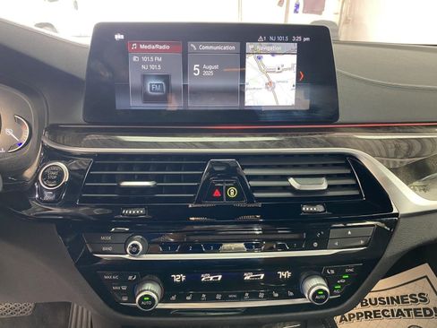 Used 2018 BMW 540i xDrive AWD/4WD image 26