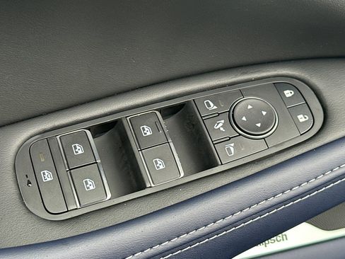 New 2026 INFINITI QX60 Sport w/ Dark Cargo Package image 11