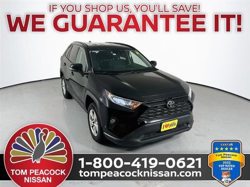 Used 2020 Toyota RAV4 XLE FWD image 1