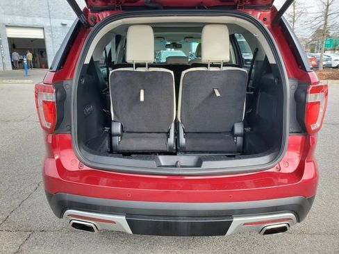 Used 2016 Ford Explorer Platinum image 10