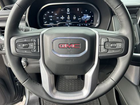 Certified 2024 GMC Yukon XL SLT w/ SLT Luxury Package image 27