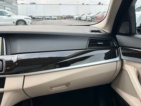 Used 2015 BMW 535i xDrive Sedan AWD/4WD image 25