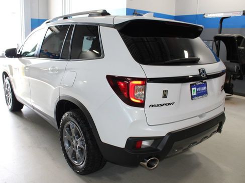 Used 2024 Honda Passport TrailSport image 28