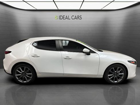 Used 2021 MAZDA MAZDA3 s FWD image 4