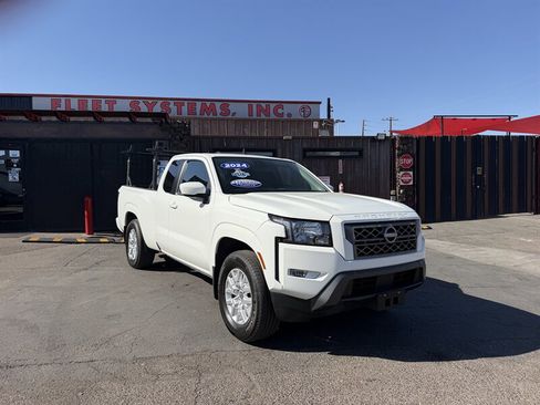 Used 2024 Nissan Frontier SV w/ SV Convenience Package RWD image 1