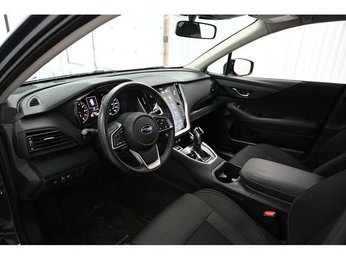 Used 2024 Subaru Outback Premium image 29