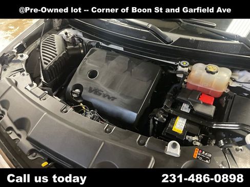 Used 2023 Chevrolet Traverse High Country AWD/4WD image 10