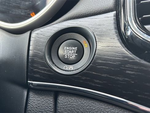 Used 2020 Jeep Grand Cherokee Summit image 24