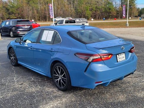 Used 2023 Toyota Camry SE image 5