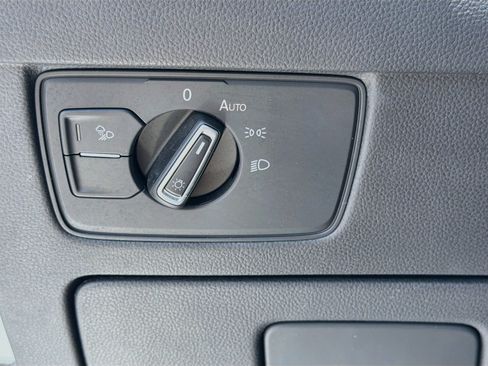 Certified 2023 Volkswagen Arteon SE FWD image 33