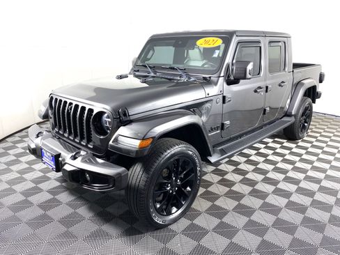 Used 2021 Jeep Gladiator Overland image 11
