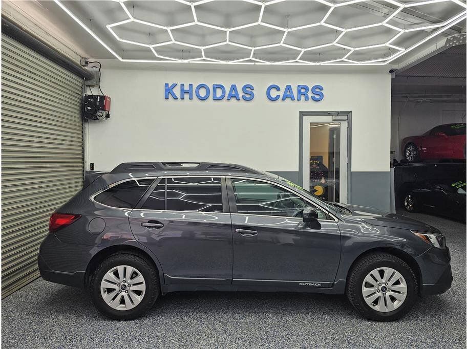 Used 2019 Subaru Outback 2.5i Premium AWD/4WD image 5