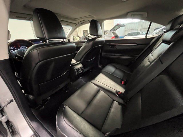 Used 2015 Lexus ES 350 w/ Premium Package FWD image 15