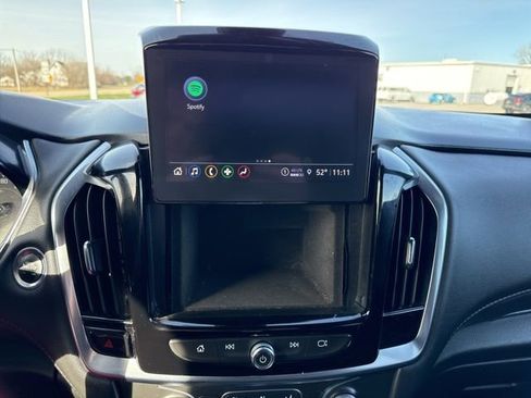 Used 2023 Chevrolet Traverse LT w/ Rear Camera Mirror Package AWD/4WD image 29