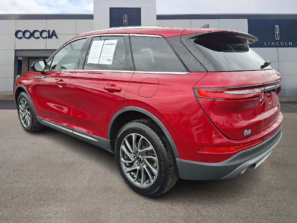 Certified 2022 Lincoln Corsair AWD w/ Equipment Group 101A image 6