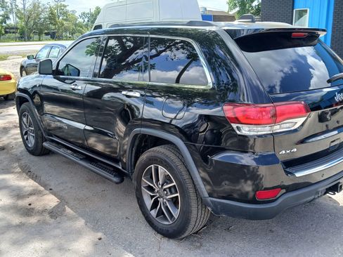 Used 2020 Jeep Grand Cherokee Limited image 3