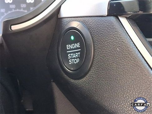 Used 2020 Ford Escape SE image 22