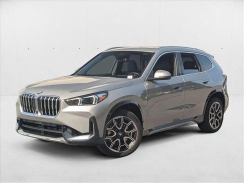 Used 2025 BMW X1 xDrive28i w/ Technology Package image 1