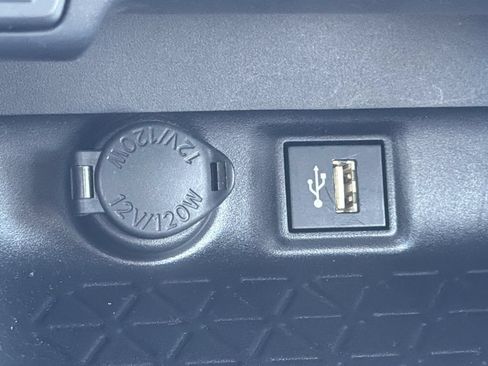 Used 2024 Toyota RAV4 XLE w/ Convenience Package FWD image 7