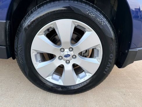 Used 2011 Subaru Outback 2.5i Limited AWD/4WD image 23