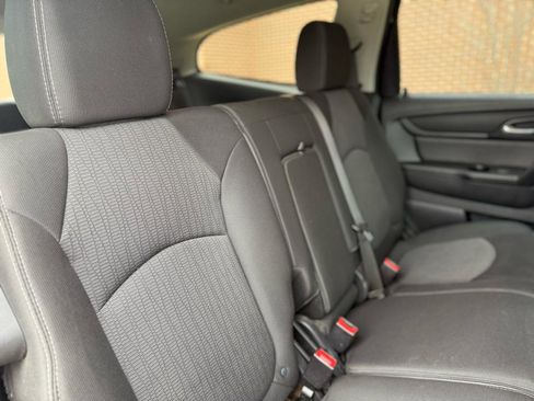 Used 2016 Chevrolet Traverse LT w/ Traveler's Package image 40