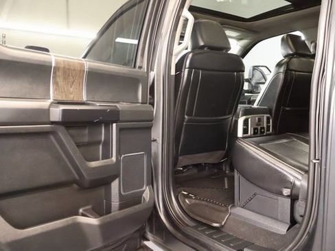 Used 2021 Ford F250 Lariat w/ Lariat Ultimate Package AWD/4WD image 28