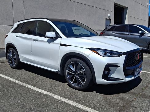 Certified 2023 INFINITI QX50 Sport AWD/4WD image 3