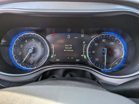 New 2026 Chrysler Pacifica Select AWD/4WD image 16
