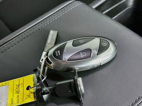 Used 2025 Hyundai Santa Fe SEL FWD image 21