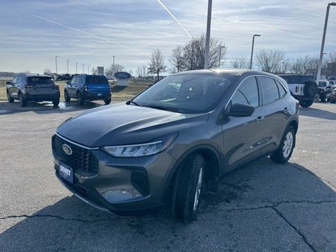 Used 2024 Ford Escape Active image 3
