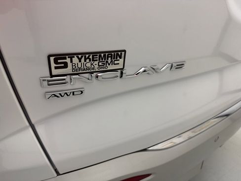 Used 2023 Buick Enclave Essence w/ Experience Buick Package image 22