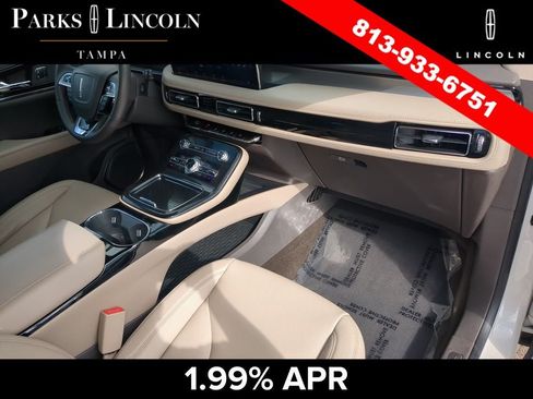 Certified 2023 Lincoln Nautilus FWD w/ Premium Package image 10